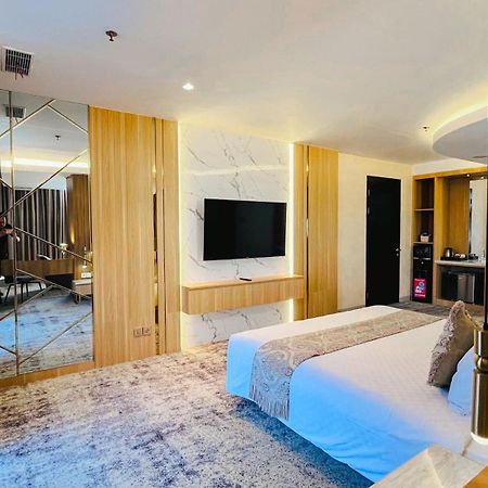 Grandia Hotel Bandung Exterior foto