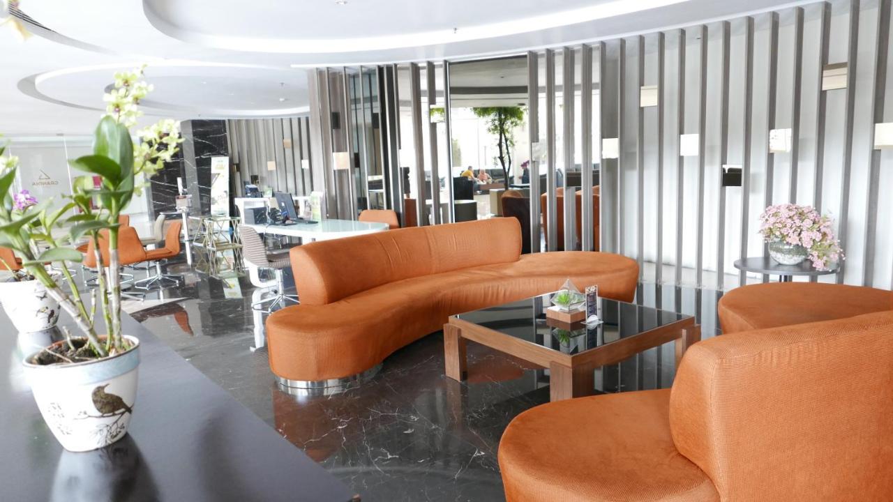 Grandia Hotel Bandung Exterior foto