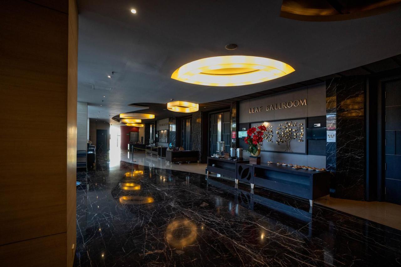Grandia Hotel Bandung Exterior foto